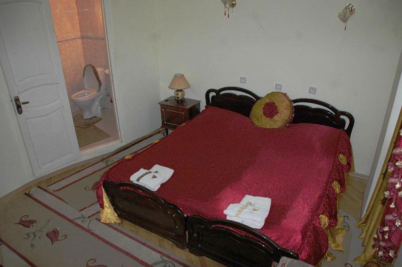 Hotel Edemi Kutaissi Zimmer foto